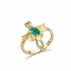 Gold Emerald Flower Ring Women Natural Emerald Wedding Ring — white background